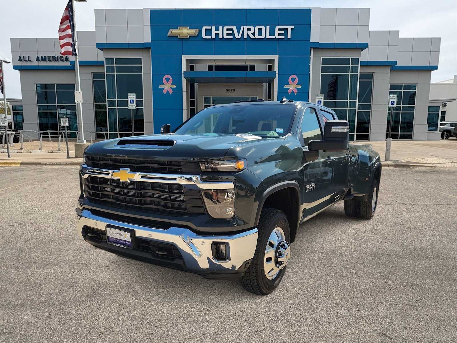 Thumbnail: 2026 Chevrolet Silverado 3500 - 1