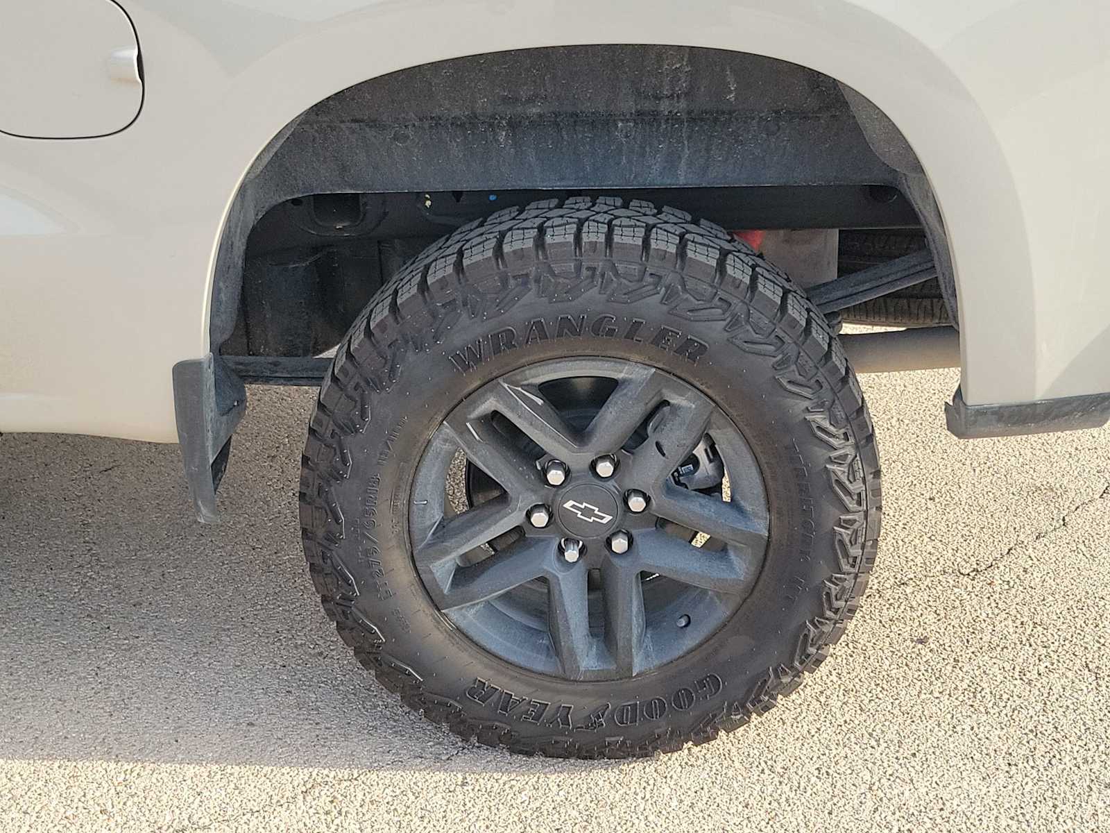 Thumbnail: 2026 Chevrolet Silverado 1500 - 12