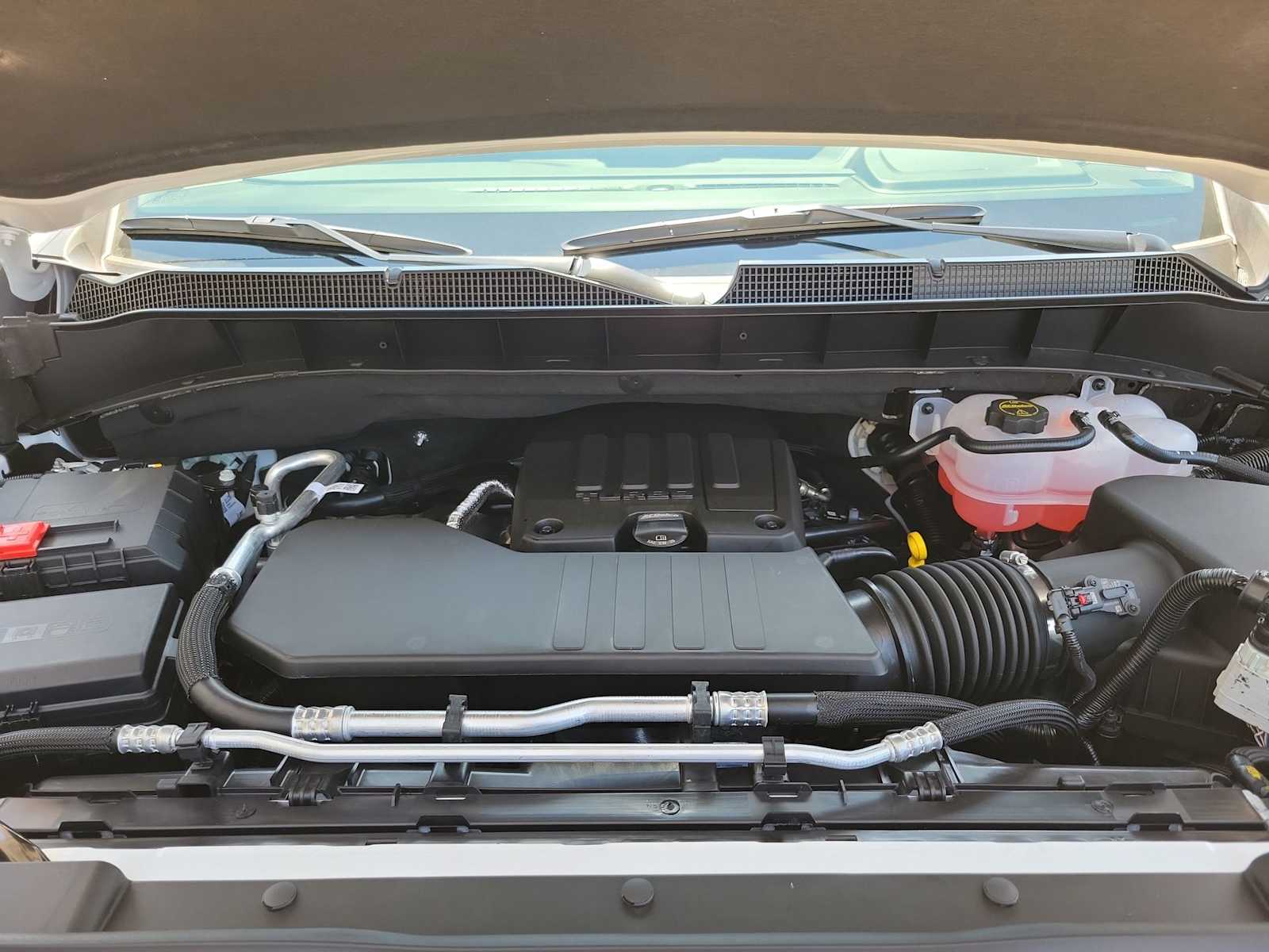 Thumbnail: 2026 Chevrolet Silverado 1500 - 9