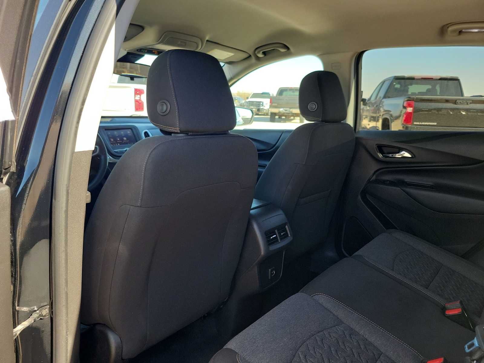 Thumbnail: 2022 Chevrolet Equinox - 12