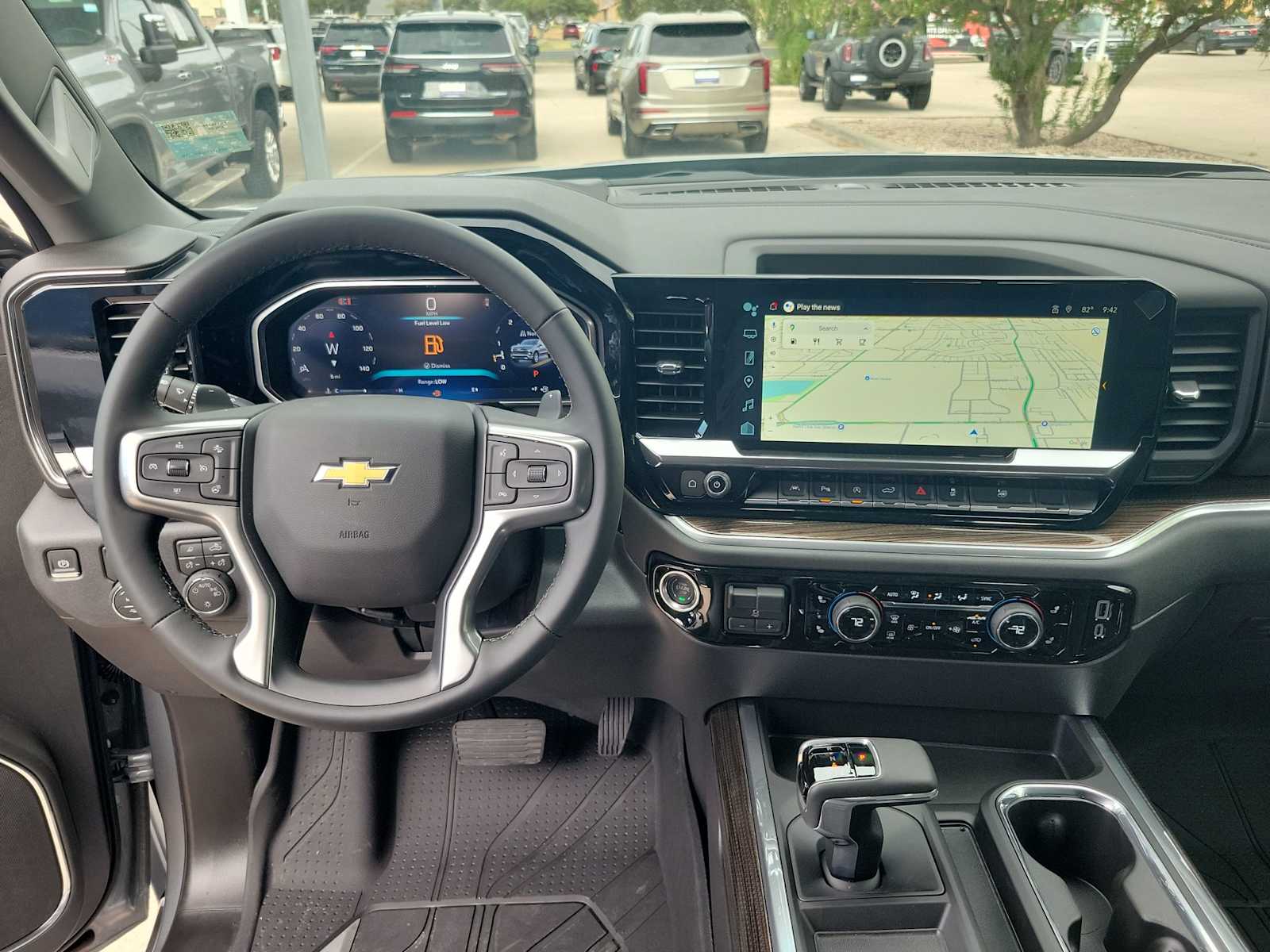 Thumbnail: 2026 Chevrolet Silverado 1500 - 14