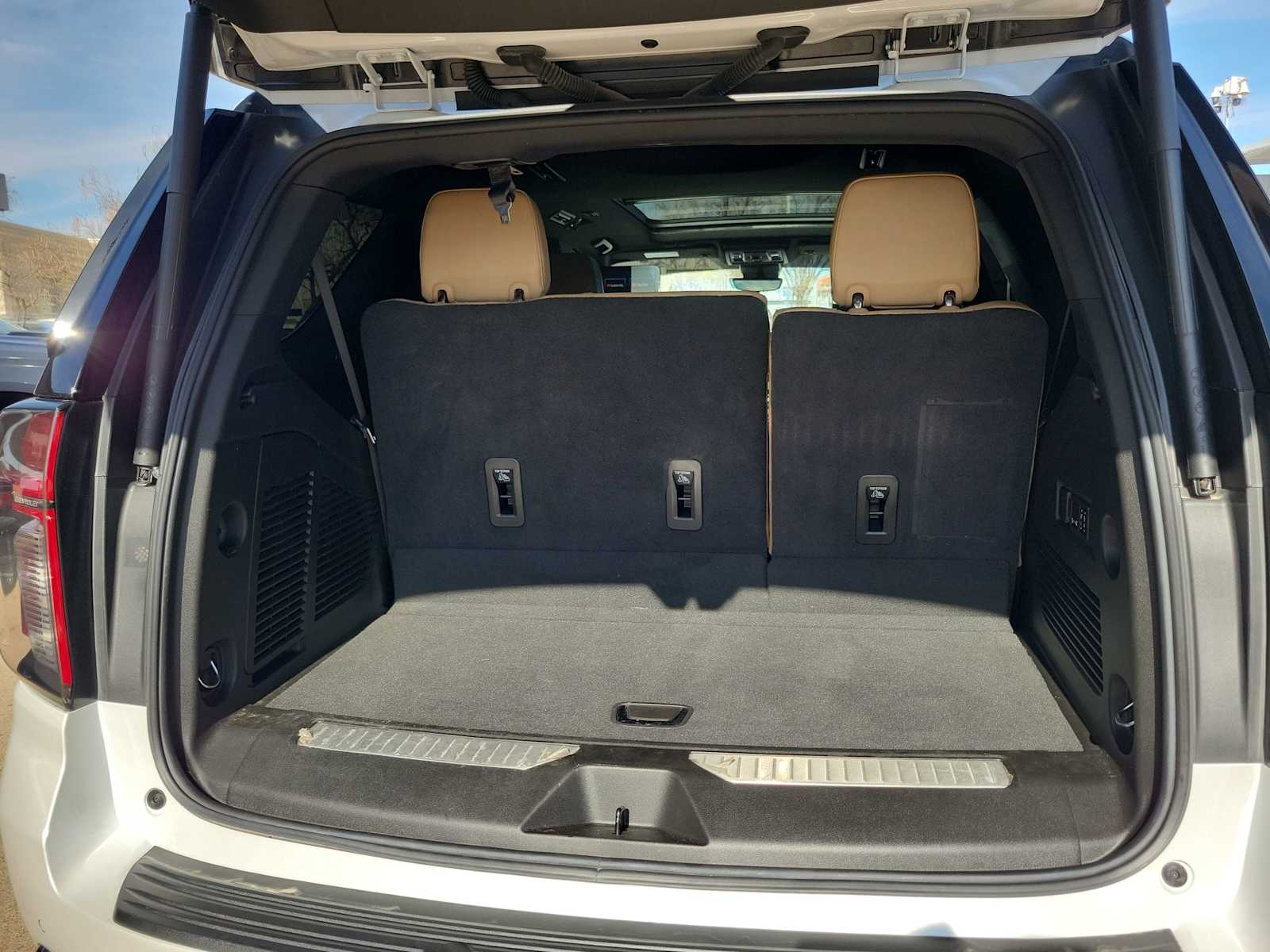 Thumbnail: 2024 Chevrolet Tahoe - 19