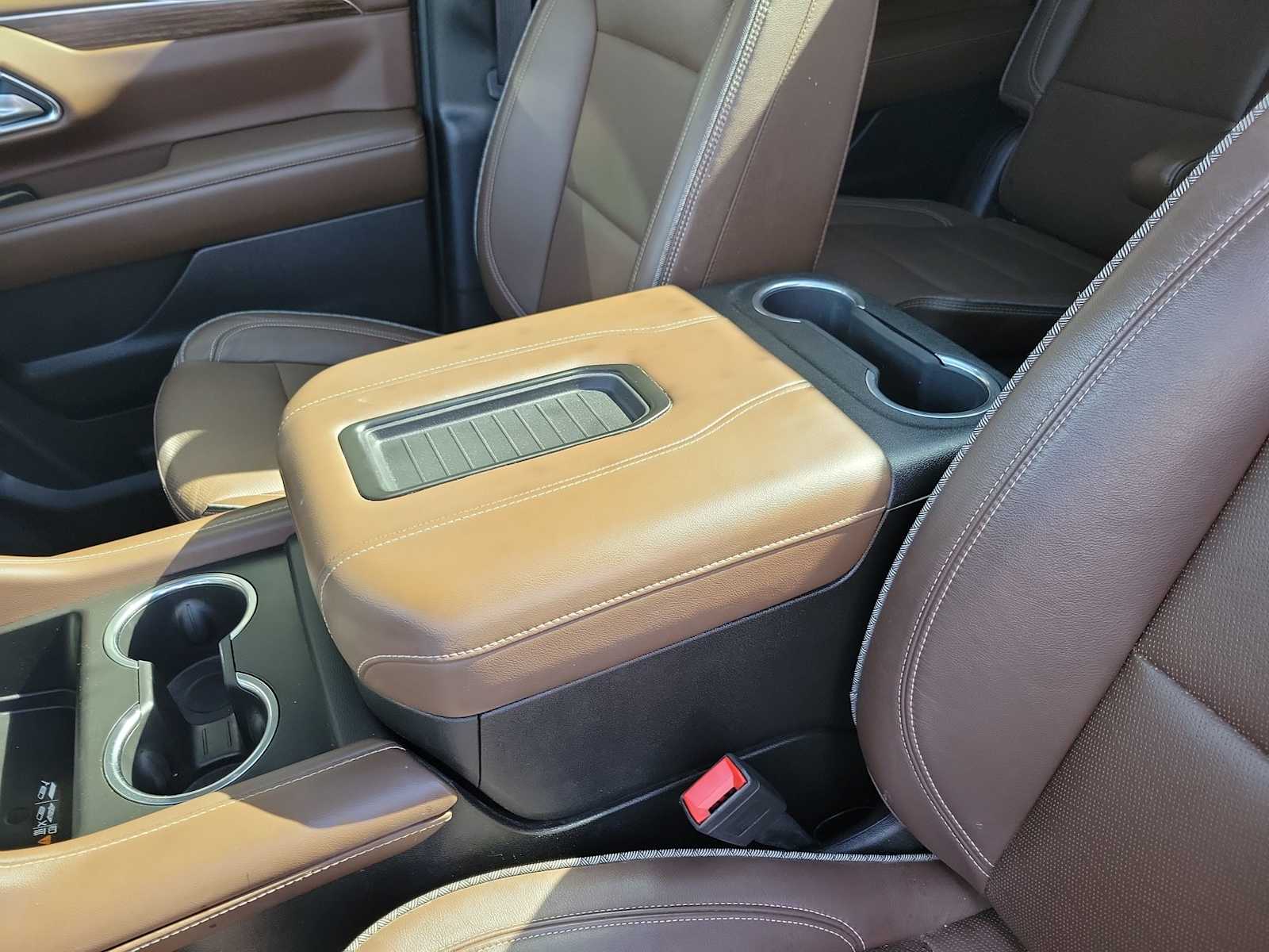 Thumbnail: 2022 Chevrolet Suburban - 16