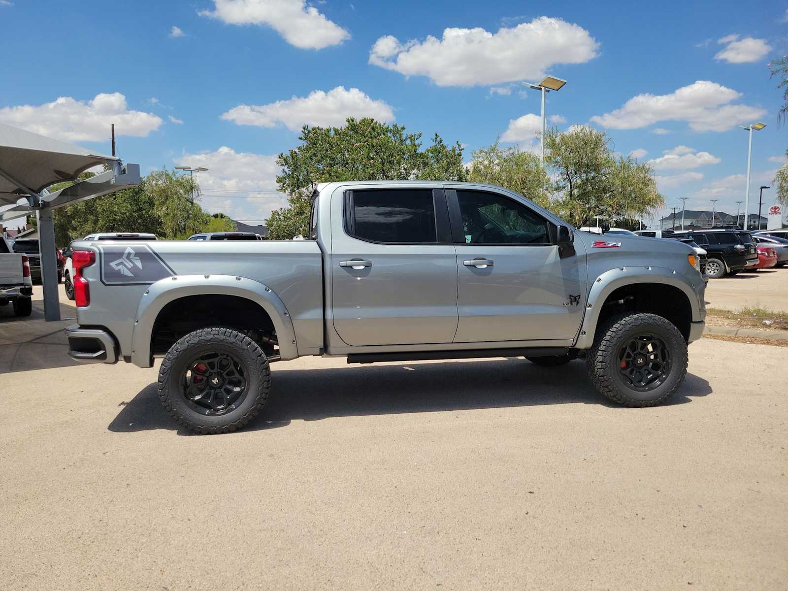 Thumbnail: 2025 Chevrolet Silverado 1500 - 9