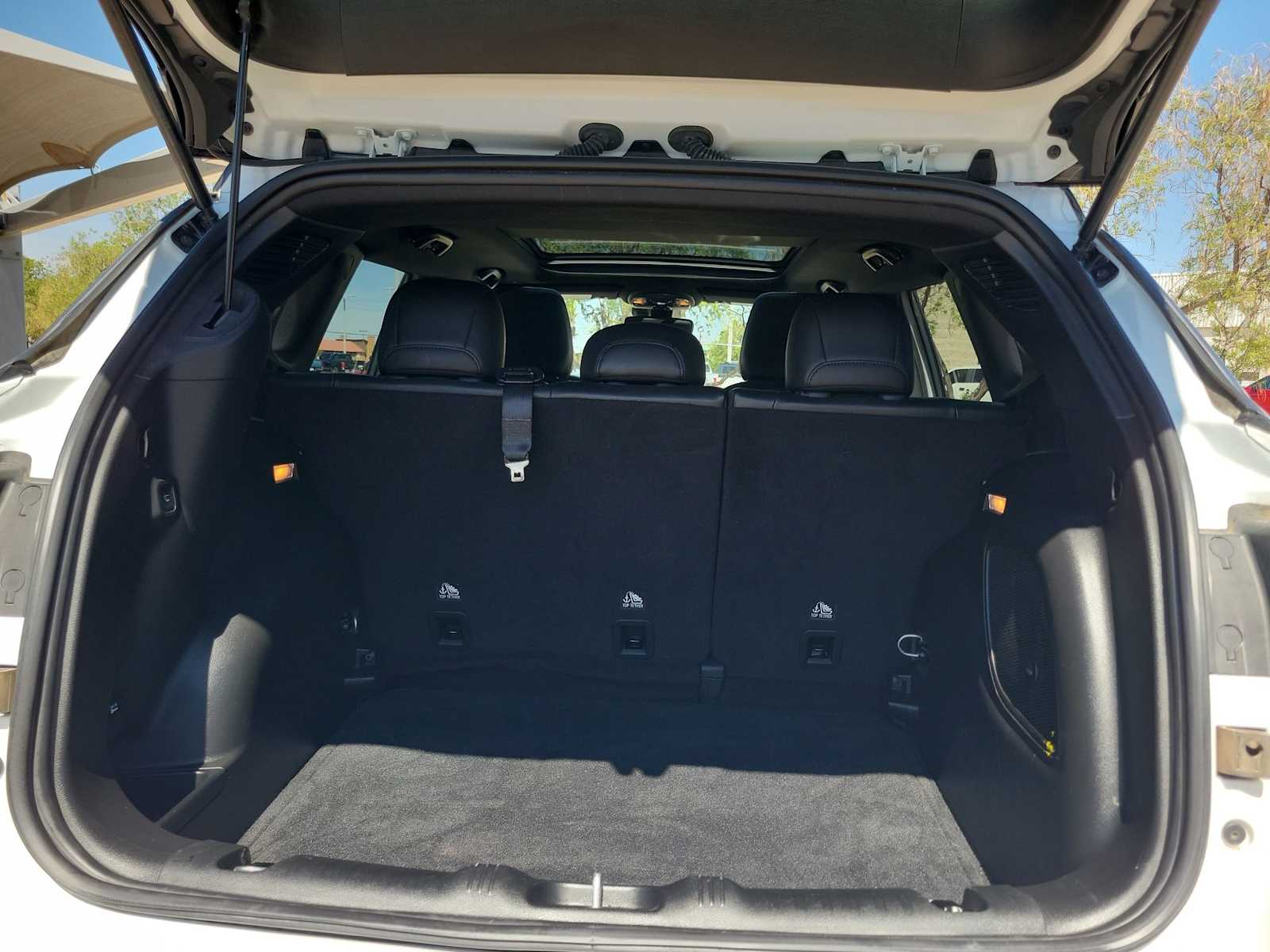 Thumbnail: 2022 Jeep Compass - 23