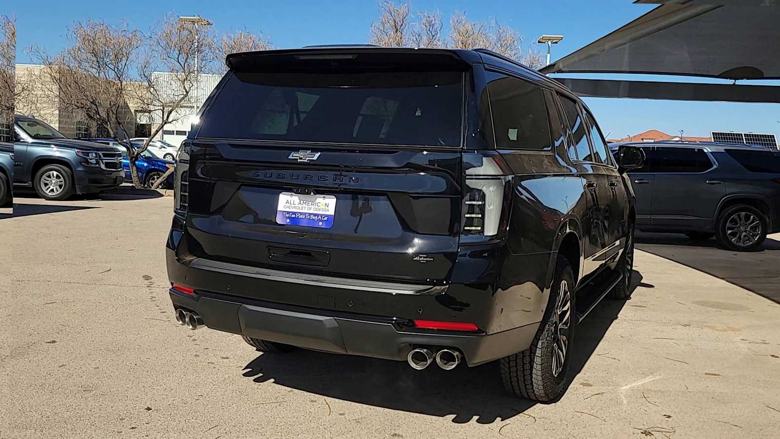 Thumbnail: 2026 Chevrolet Suburban - 9