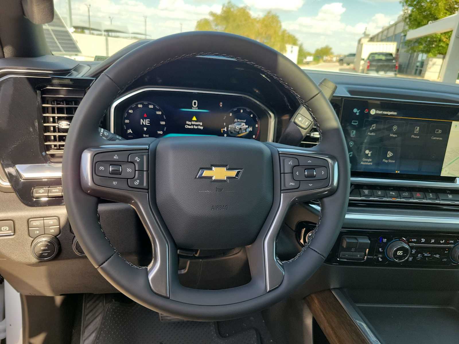 Thumbnail: 2026 Chevrolet Silverado 3500 - 15