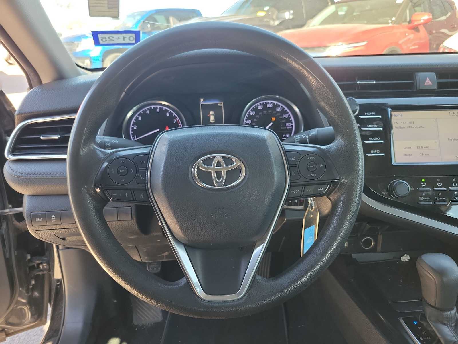 Thumbnail: 2018 Toyota Camry - 15