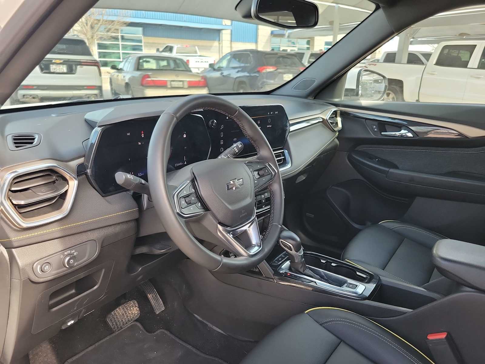 Thumbnail: 2025 Chevrolet TrailBlazer - 2