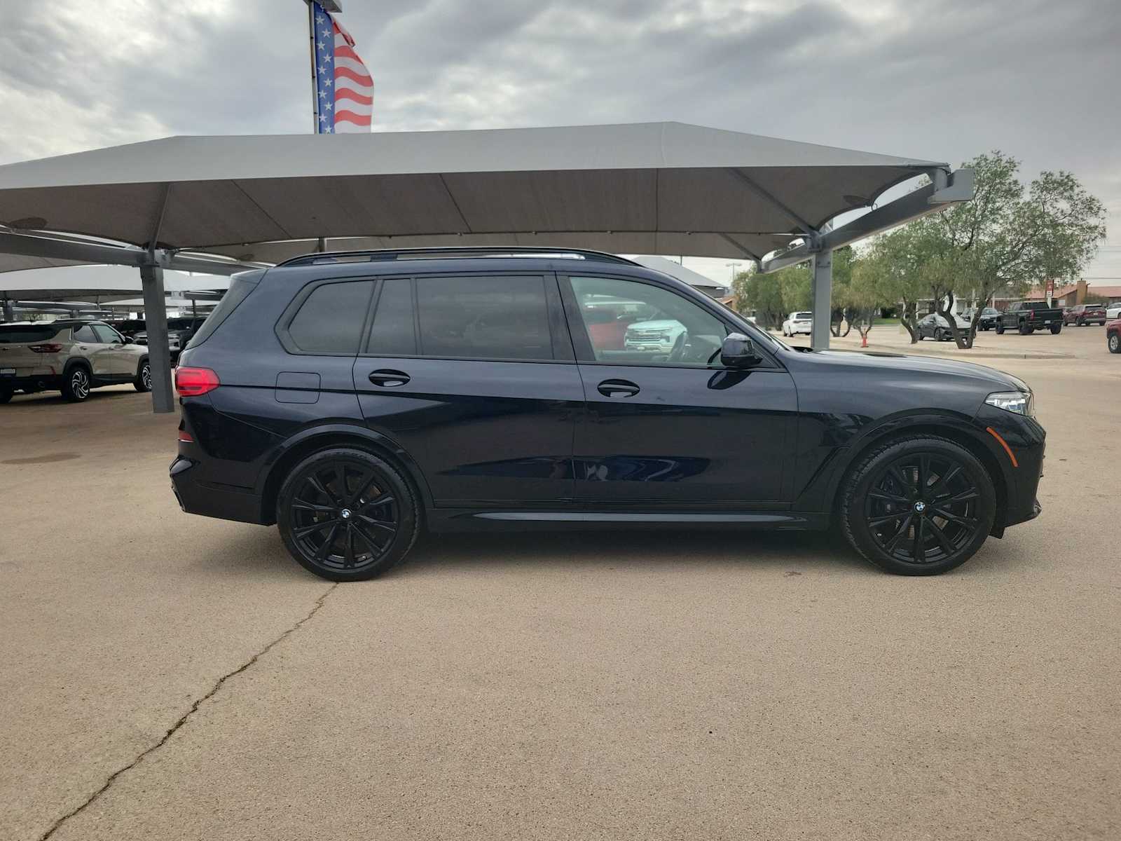 Thumbnail: 2022 BMW X7 - 9