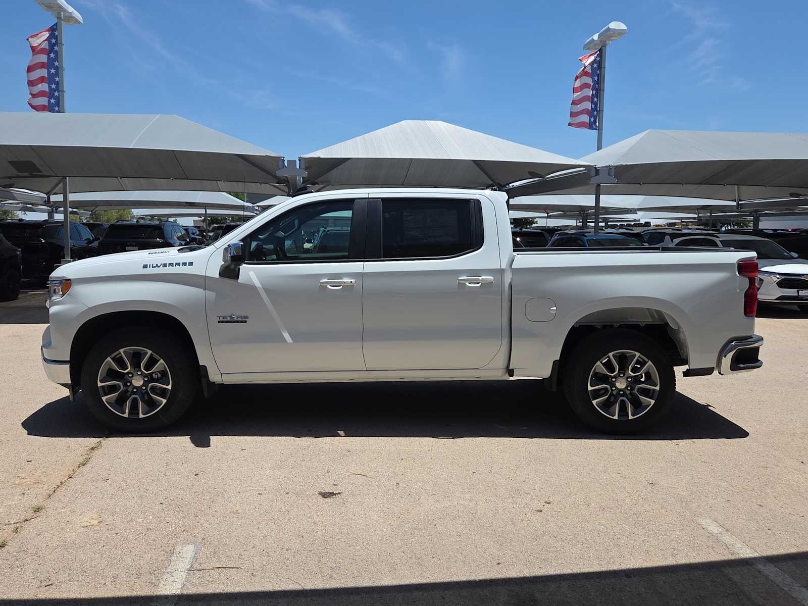 Thumbnail: 2026 Chevrolet Silverado 1500 - 5