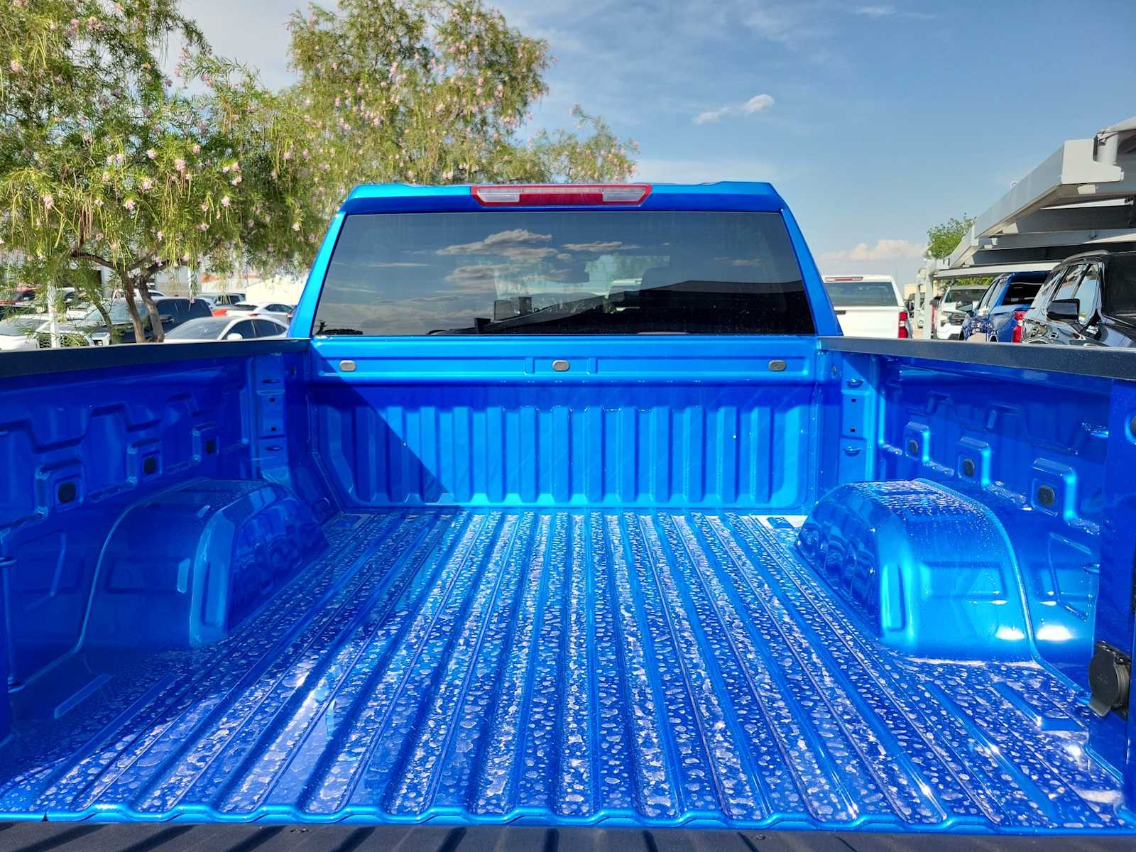 Thumbnail: 2026 Chevrolet Silverado 1500 - 19