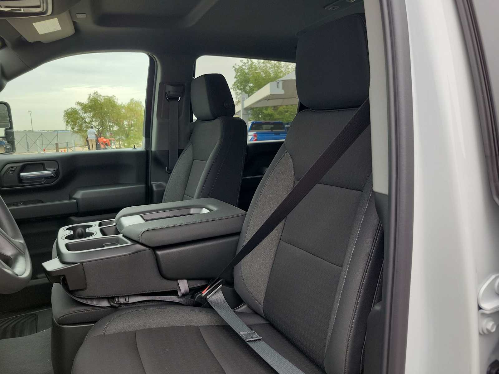 Thumbnail: 2026 Chevrolet Silverado 2500 - 11