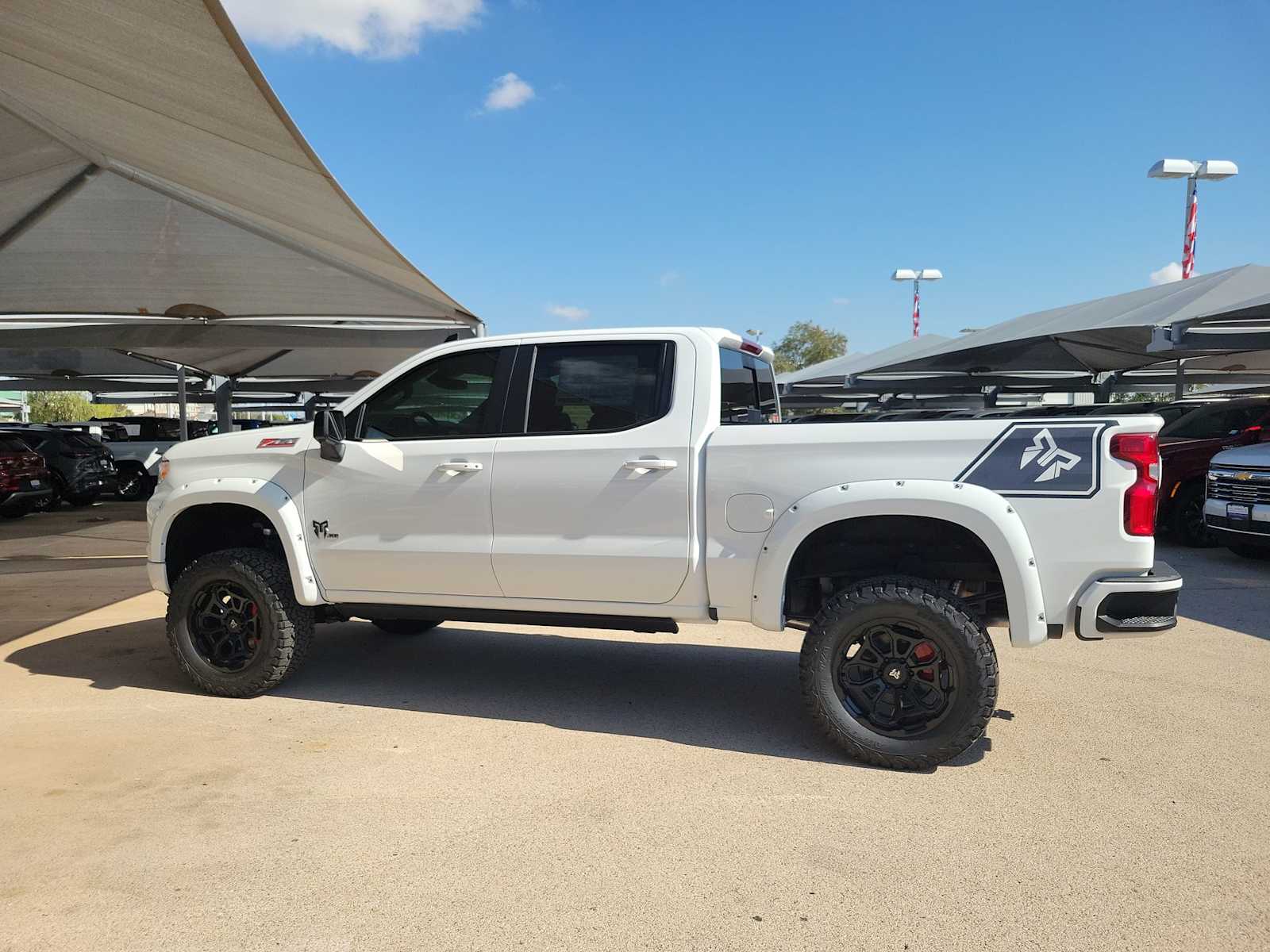 Thumbnail: 2025 Chevrolet Silverado 1500 - 3