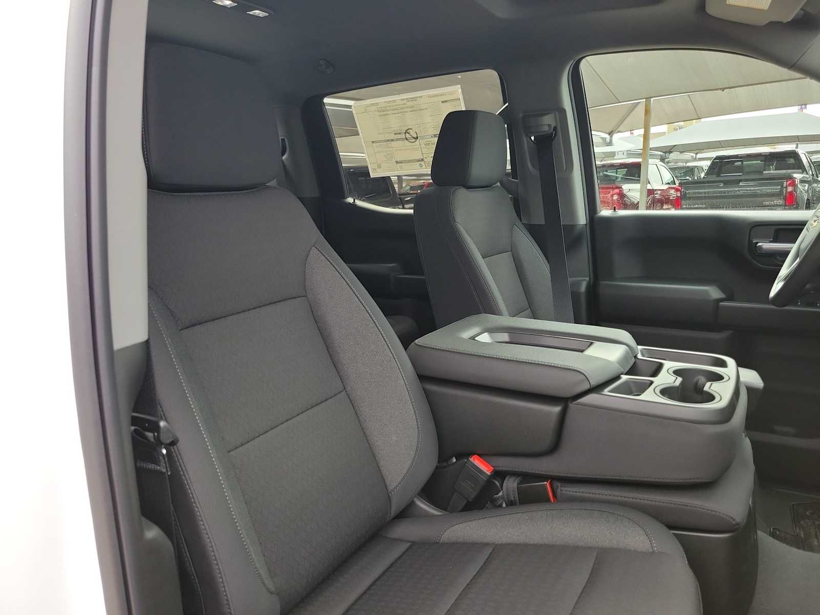 Thumbnail: 2026 Chevrolet Silverado 1500 - 14