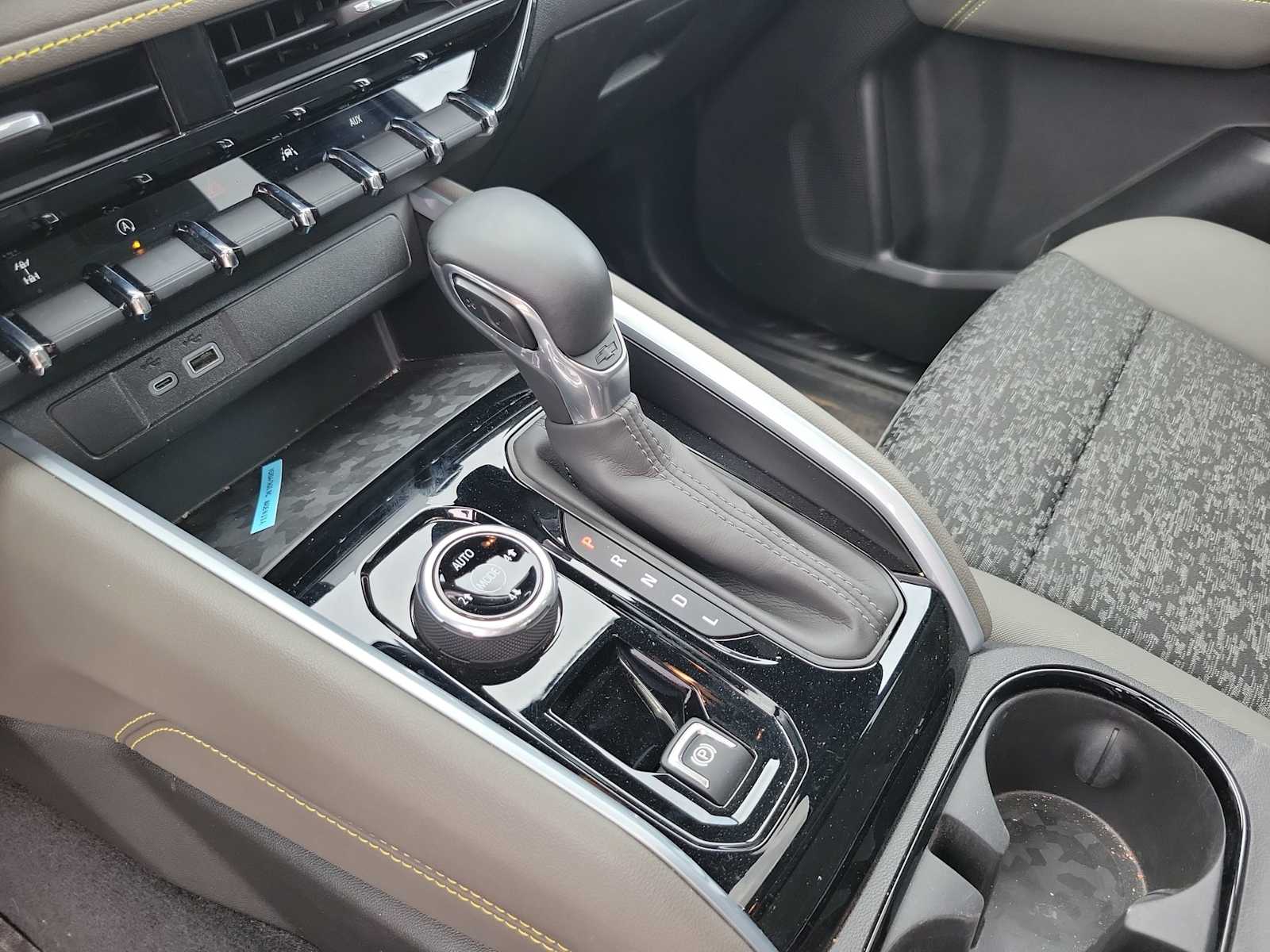 2024 Chevrolet Colorado ZR2 17