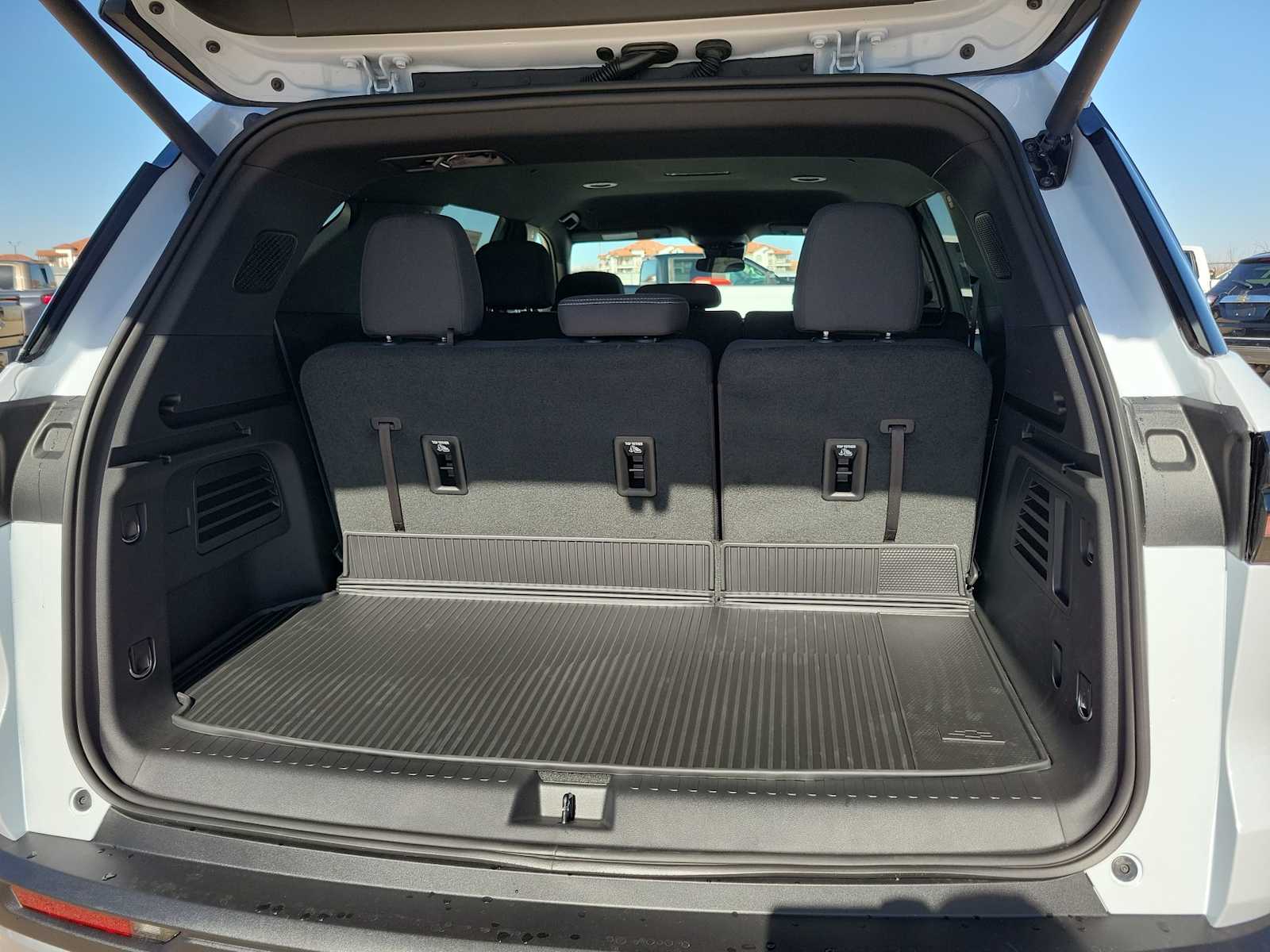 Thumbnail: 2026 Chevrolet Traverse - 27