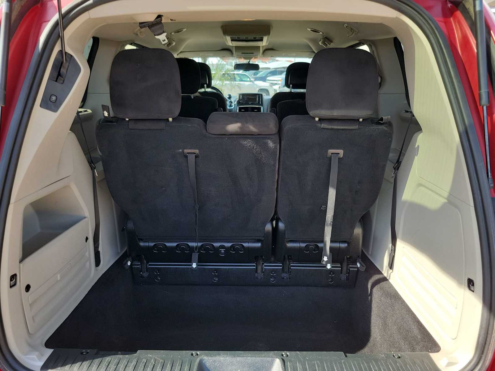 Thumbnail: 2013 Dodge Grand Caravan - 19