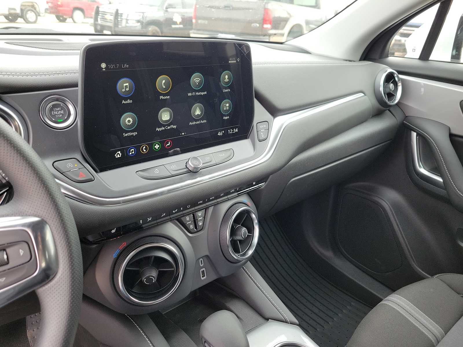 Thumbnail: 2025 Chevrolet Blazer - 21