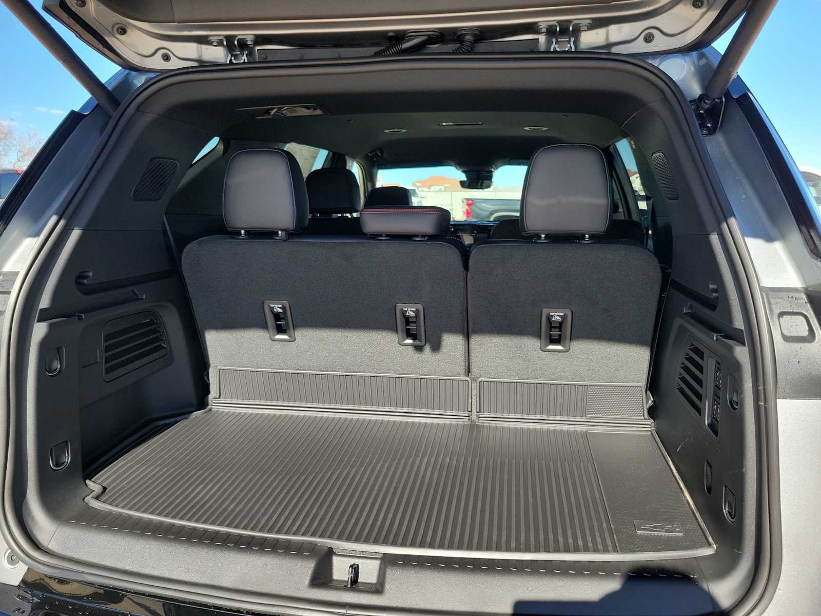 Thumbnail: 2026 Chevrolet Traverse - 19