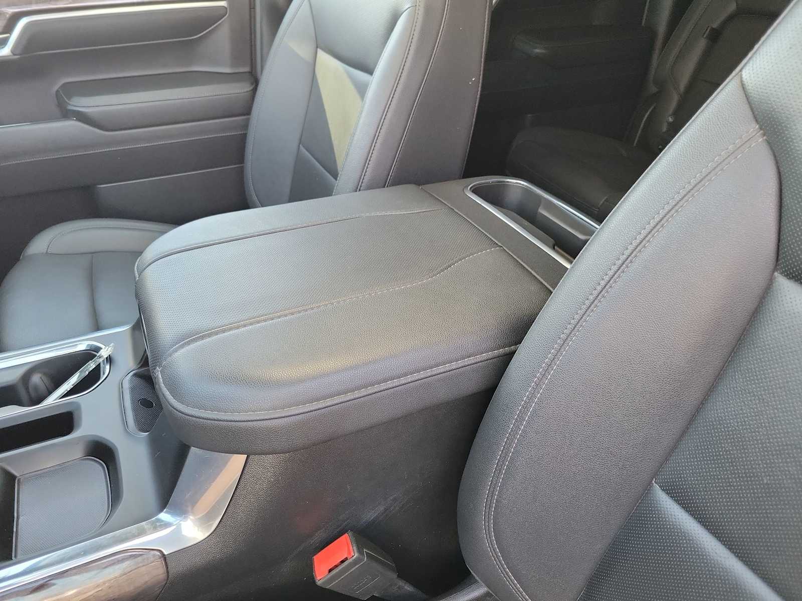 Thumbnail: 2024 Chevrolet Silverado 1500 - 16