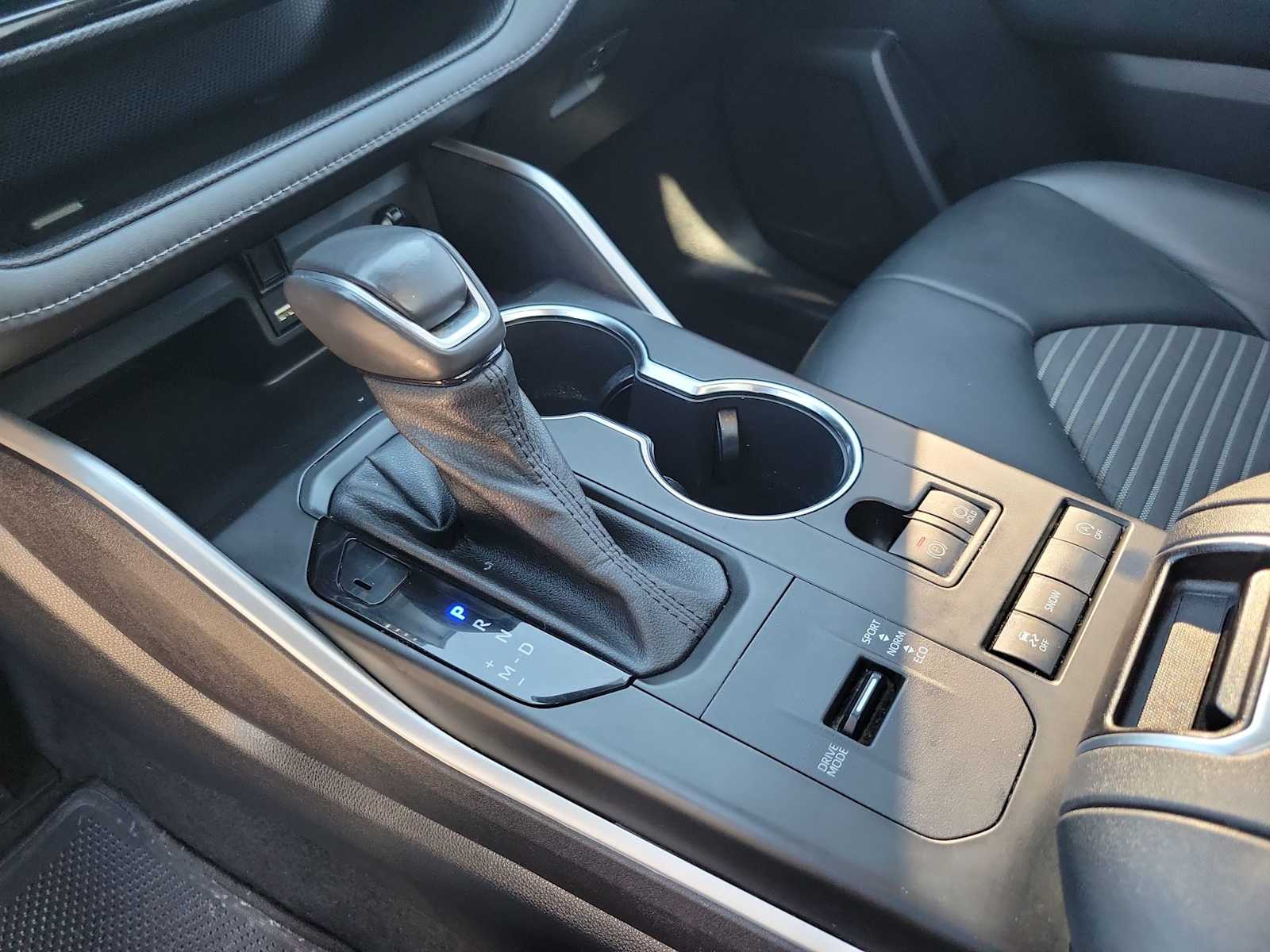 Thumbnail: 2021 Toyota Highlander - 17