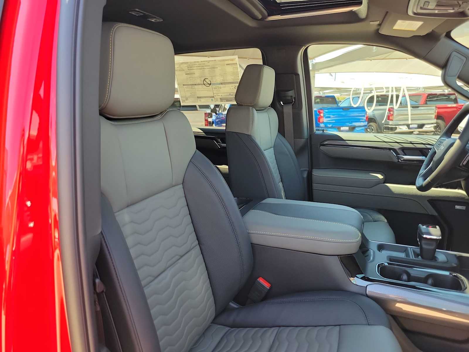 Thumbnail: 2026 Chevrolet Silverado 1500 - 14