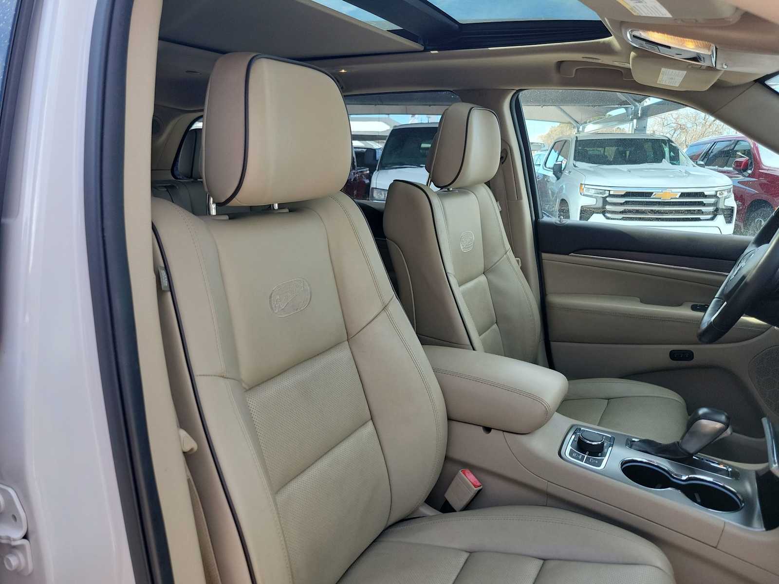 Thumbnail: 2021 Jeep Grand Cherokee - 9