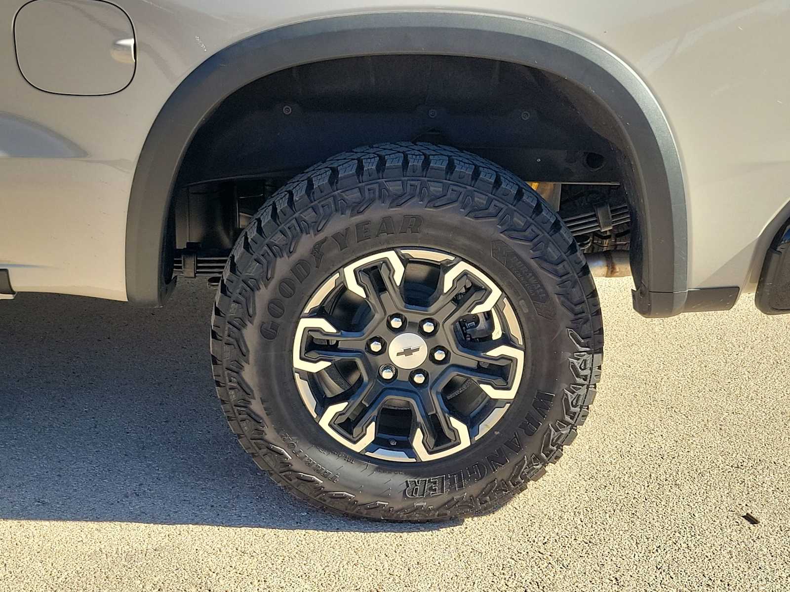 Thumbnail: 2026 Chevrolet Silverado 1500 - 12