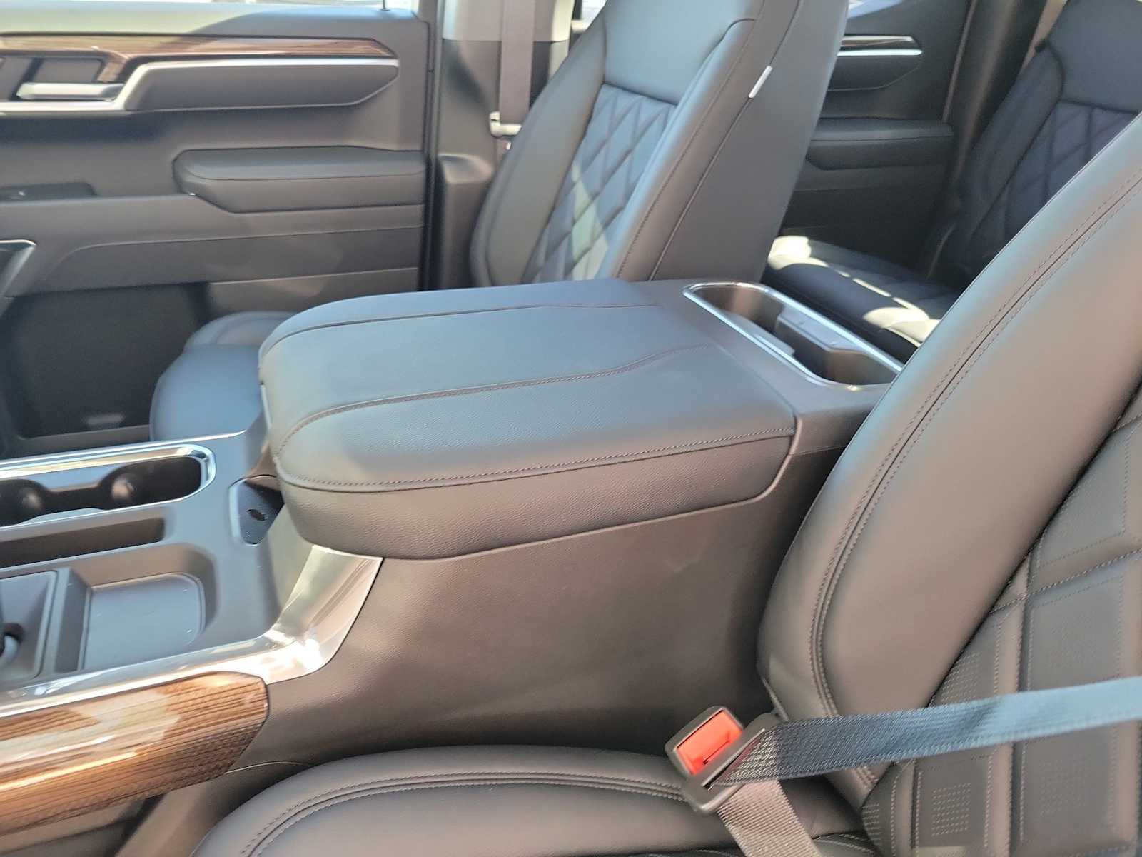 Thumbnail: 2025 Chevrolet Silverado 1500 - 16