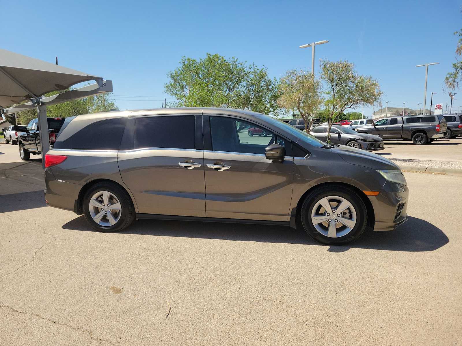 Thumbnail: 2020 Honda Odyssey - 9