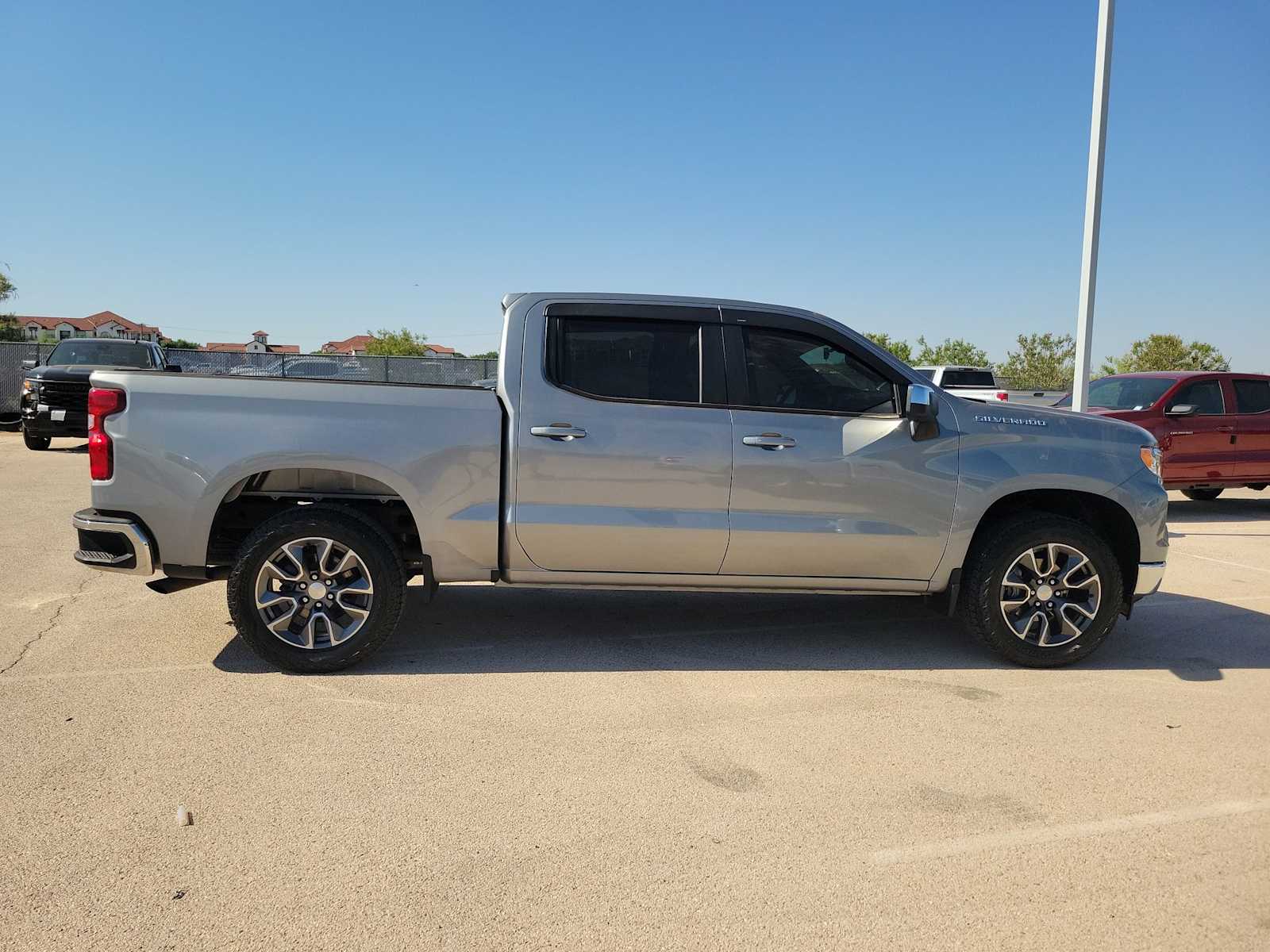 Thumbnail: 2023 Chevrolet Silverado 1500 - 9