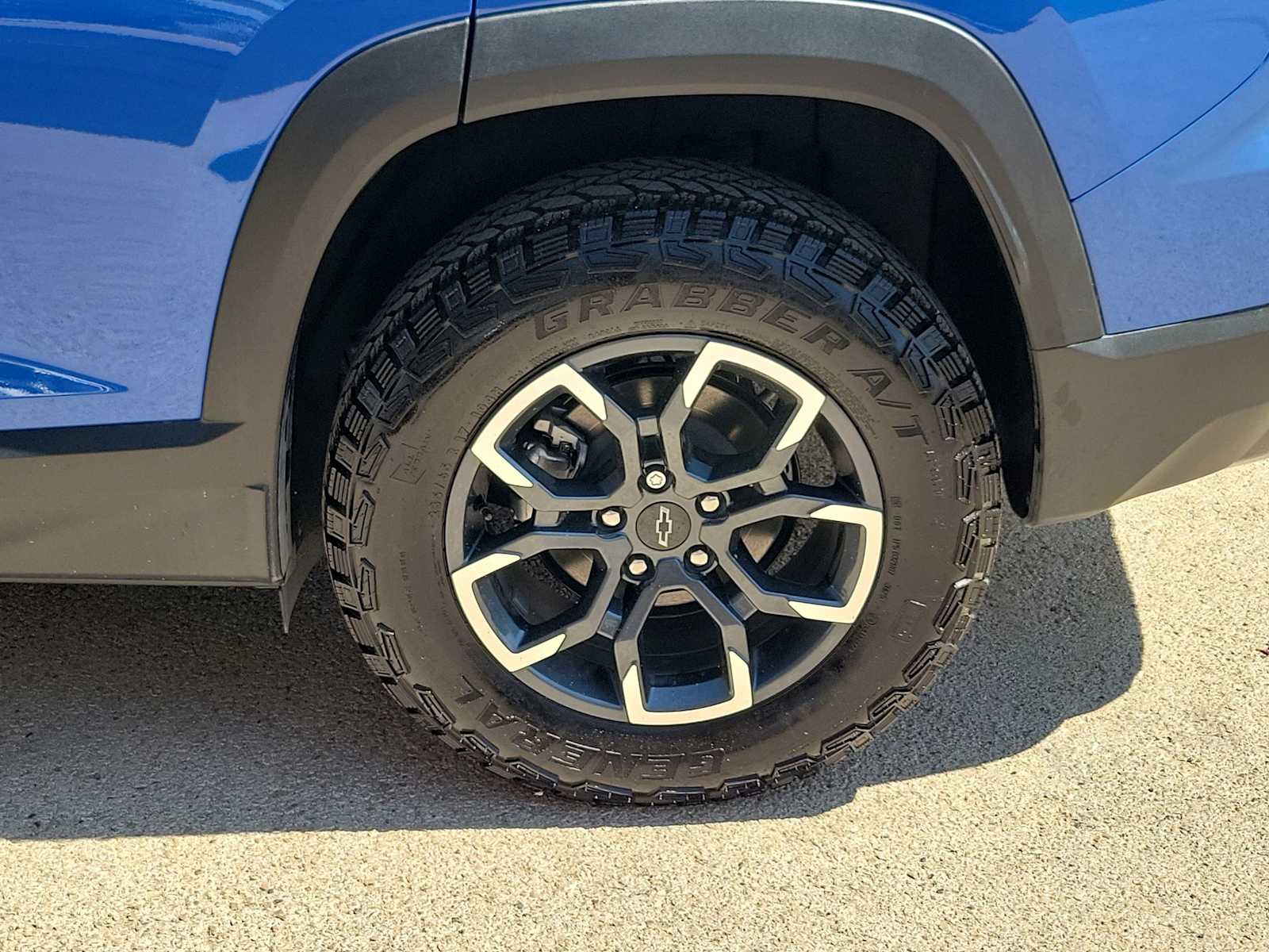Thumbnail: 2026 Chevrolet Equinox - 12