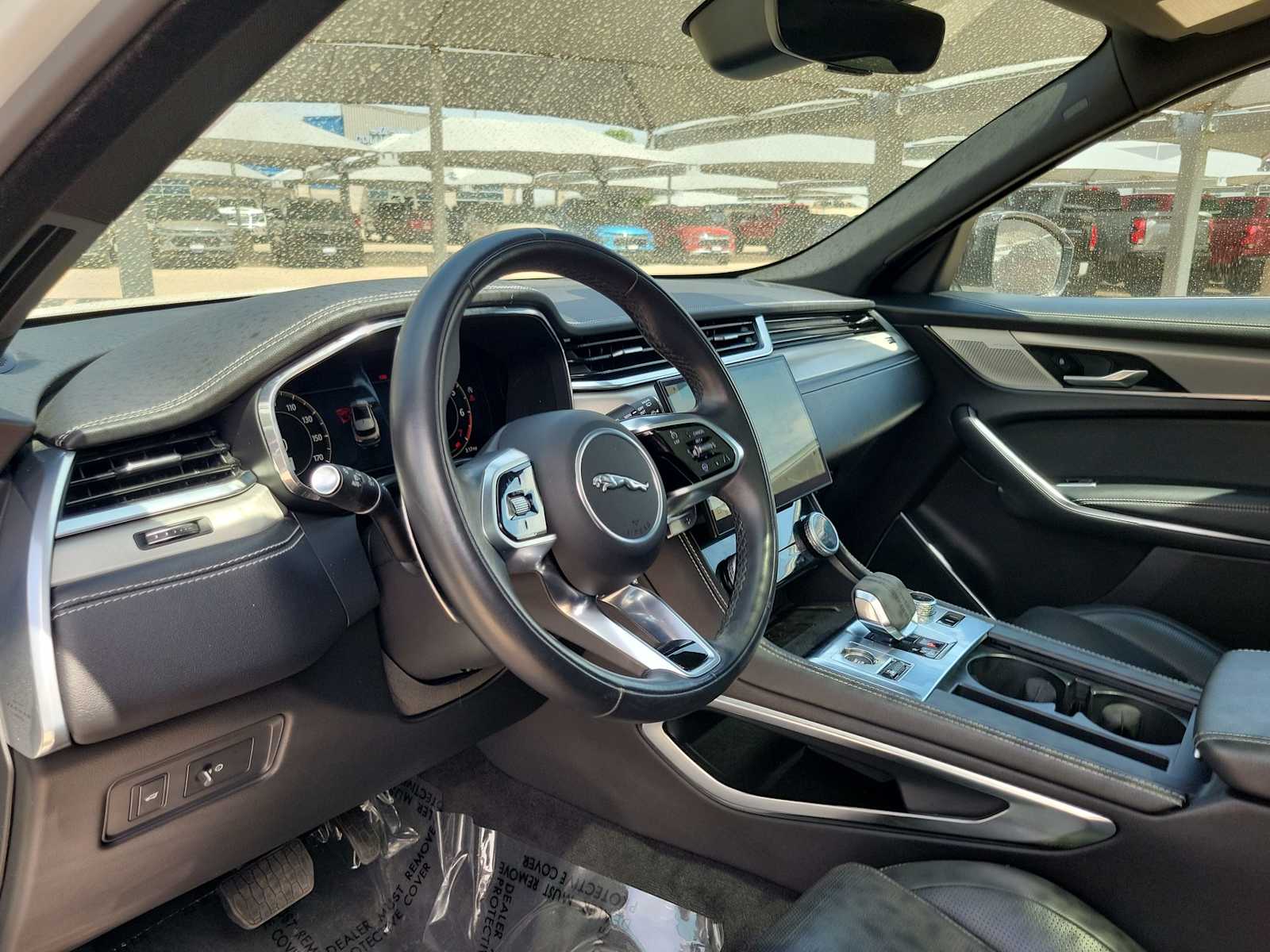 Thumbnail: 2024 Jaguar F-Pace - 10