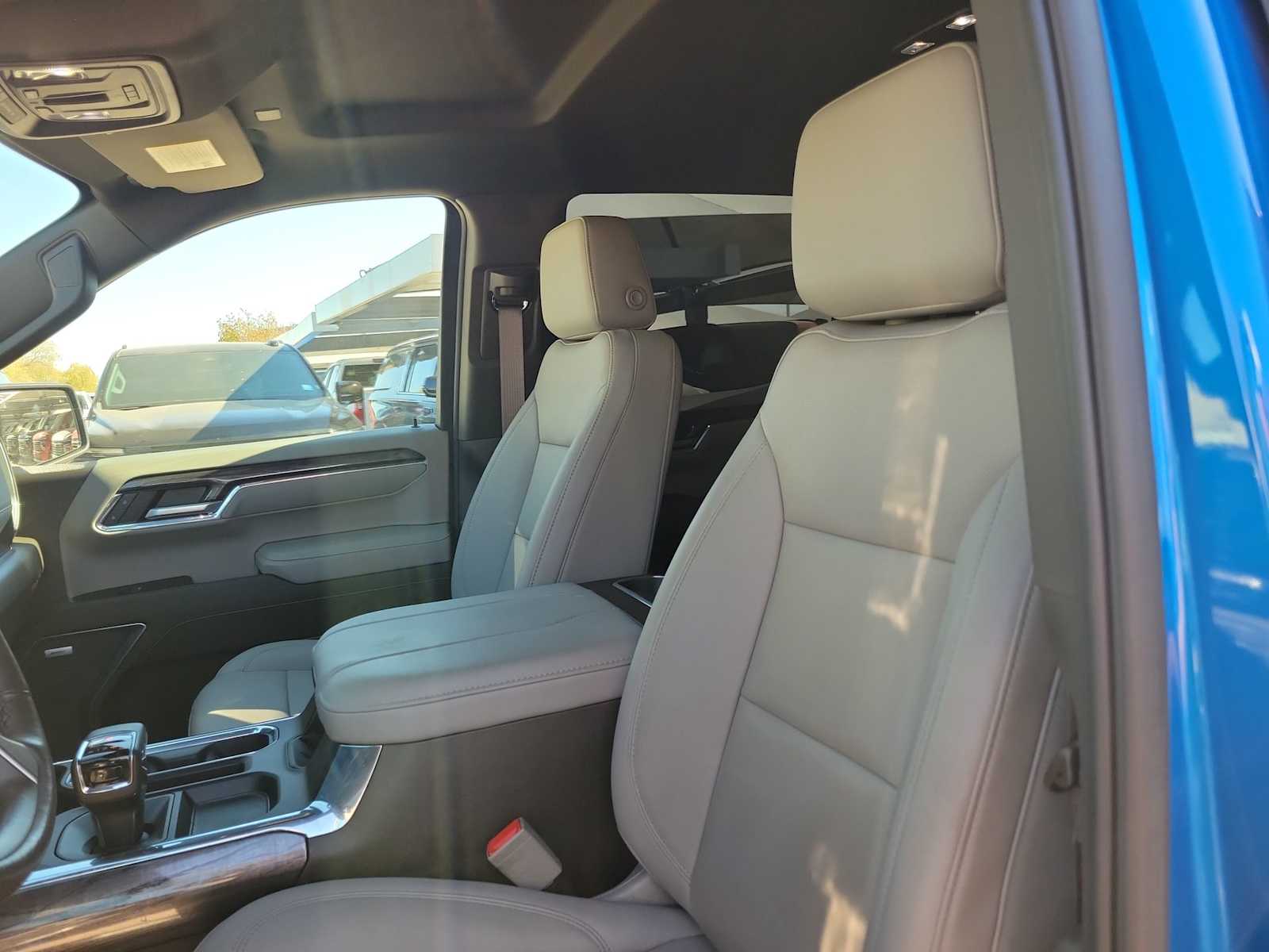 Thumbnail: 2023 Chevrolet Silverado 1500 - 11