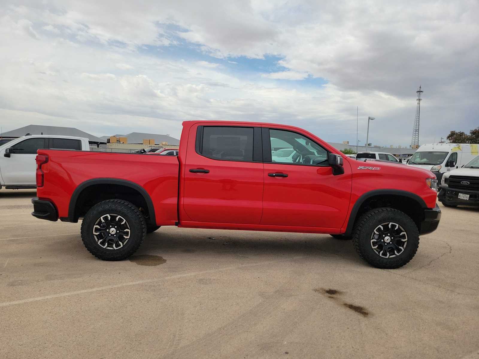 Thumbnail: 2026 Chevrolet Silverado 1500 - 9