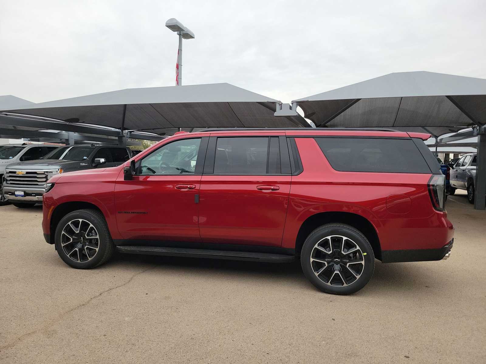 Thumbnail: 2026 Chevrolet Suburban - 3