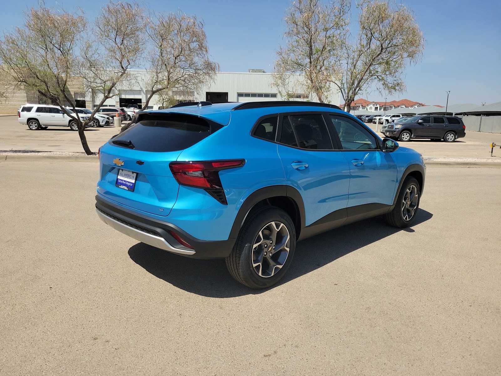 Thumbnail: 2026 Chevrolet Trax - 8