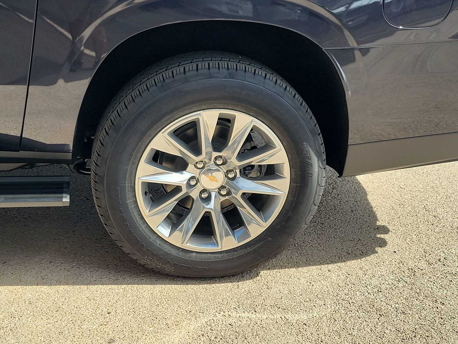 Thumbnail: 2026 Chevrolet Suburban - 8