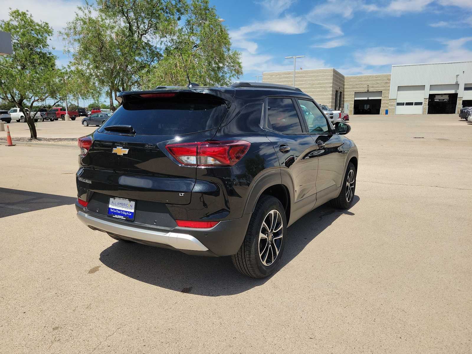 Thumbnail: 2026 Chevrolet TrailBlazer - 8