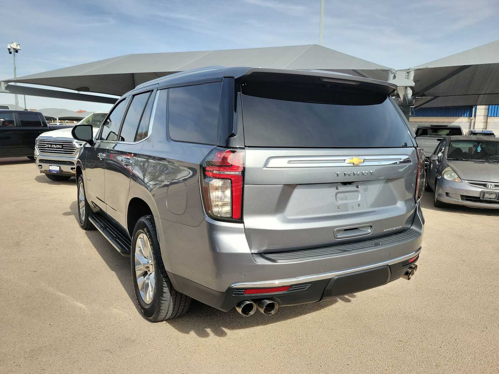 Thumbnail: 2022 Chevrolet Tahoe - 4