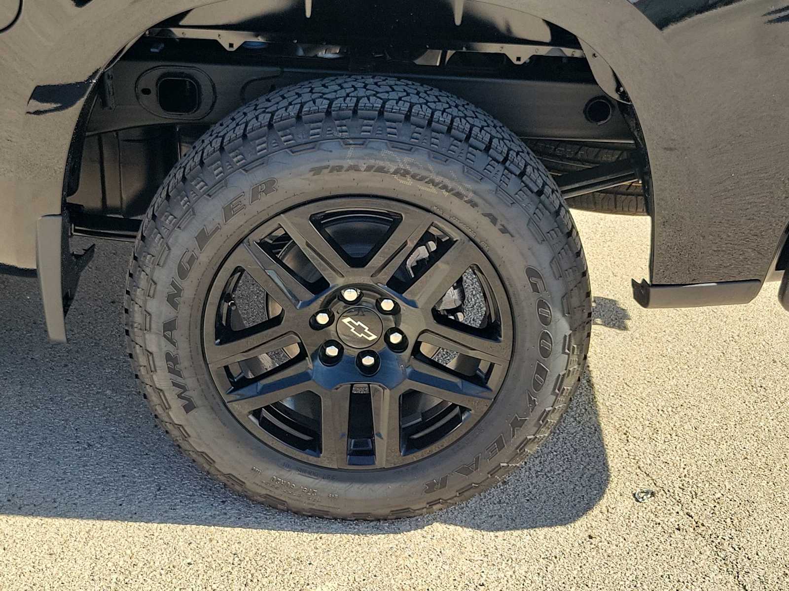 Thumbnail: 2026 Chevrolet Silverado 1500 - 12