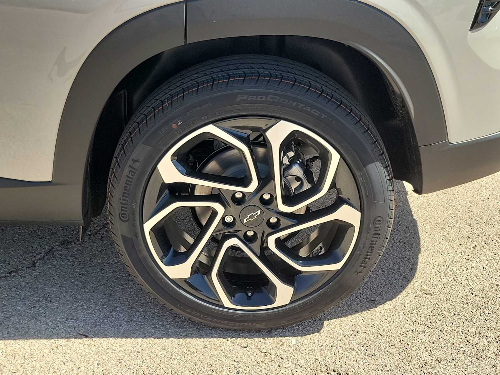 Thumbnail: 2026 Chevrolet Trax - 4