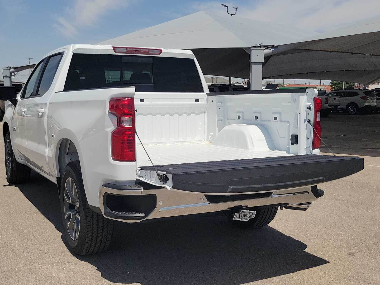 Thumbnail: 2026 Chevrolet Silverado 1500 - 23