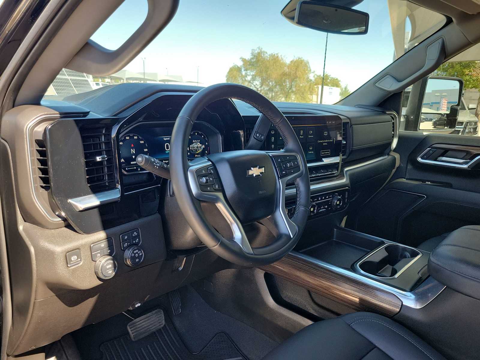 Thumbnail: 2024 Chevrolet Silverado 2500 - 2