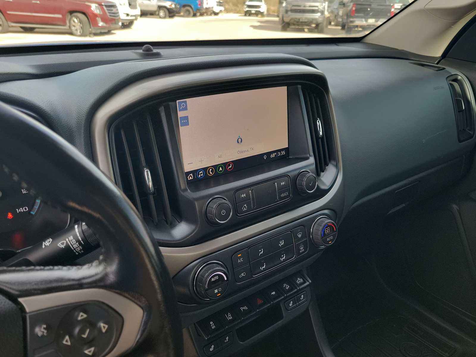 Thumbnail: 2022 Chevrolet Colorado - 20