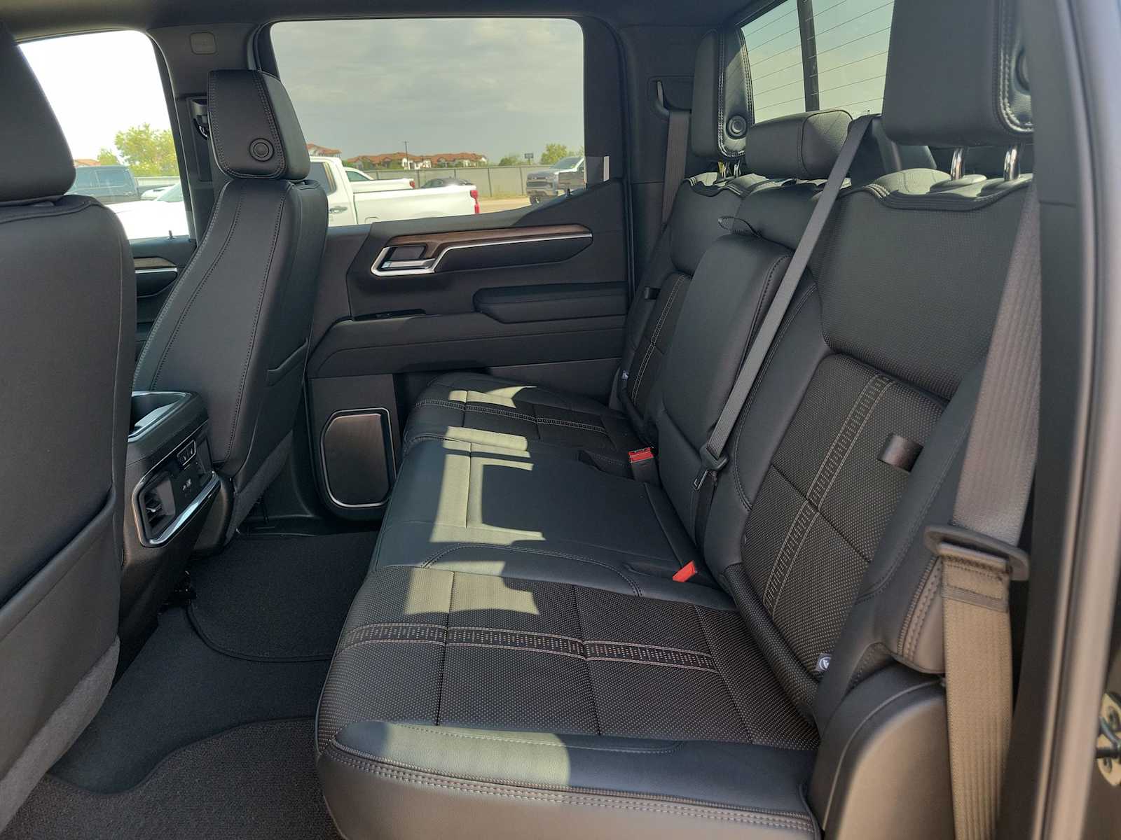 Thumbnail: 2026 Chevrolet Silverado 1500 - 12