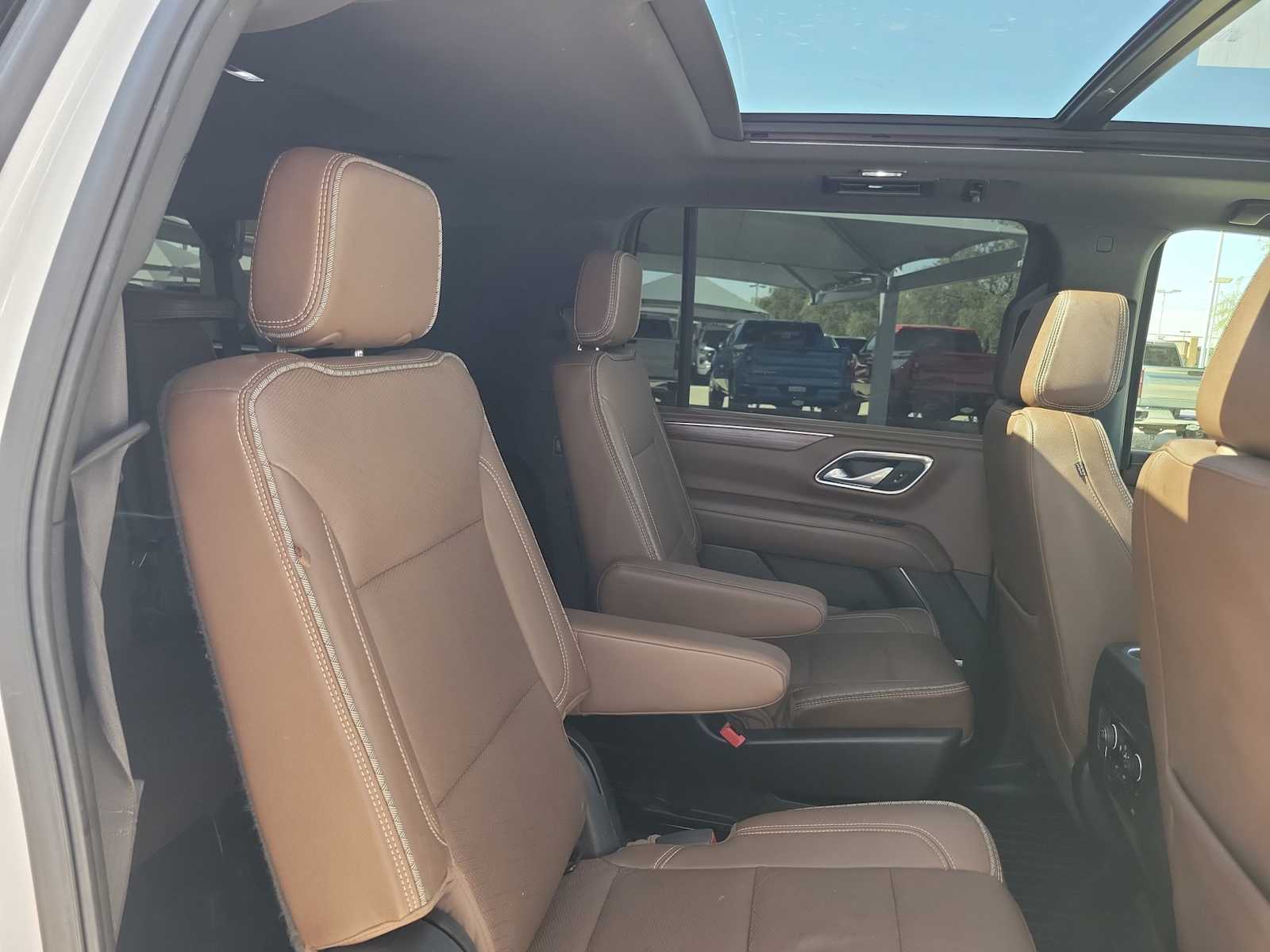 Thumbnail: 2022 Chevrolet Suburban - 13