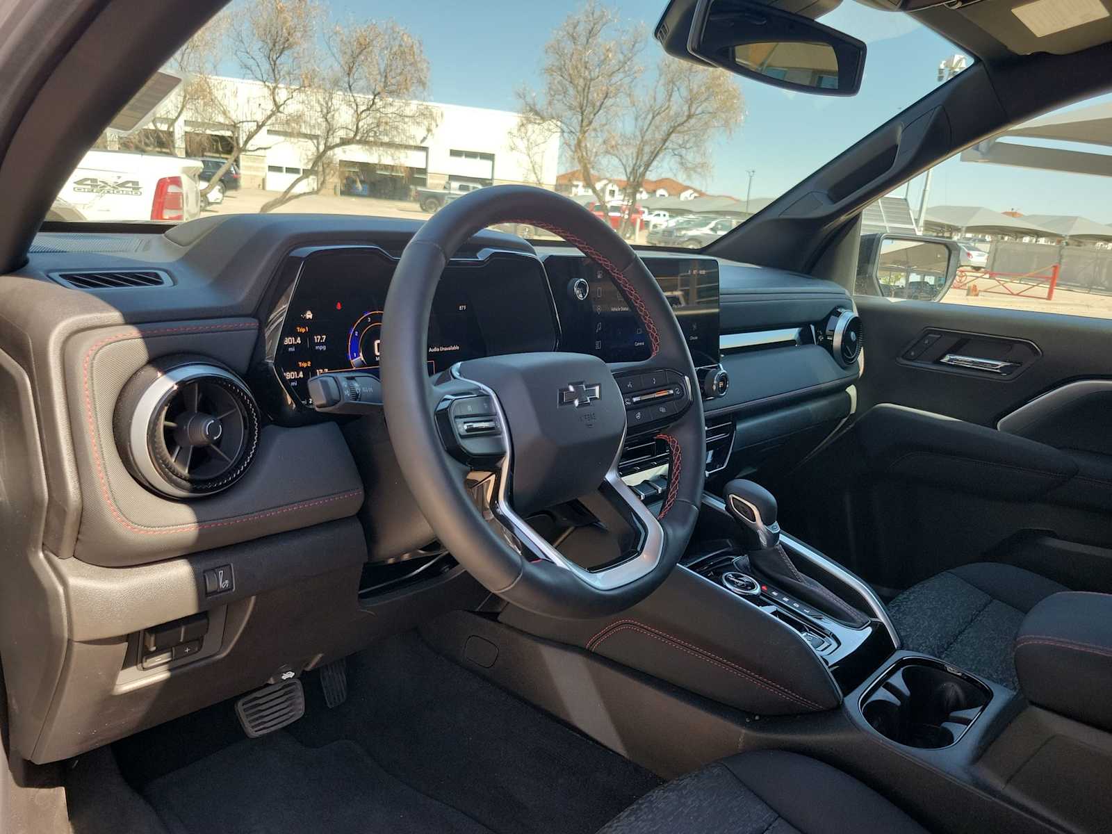 Thumbnail: 2026 Chevrolet Colorado - 10