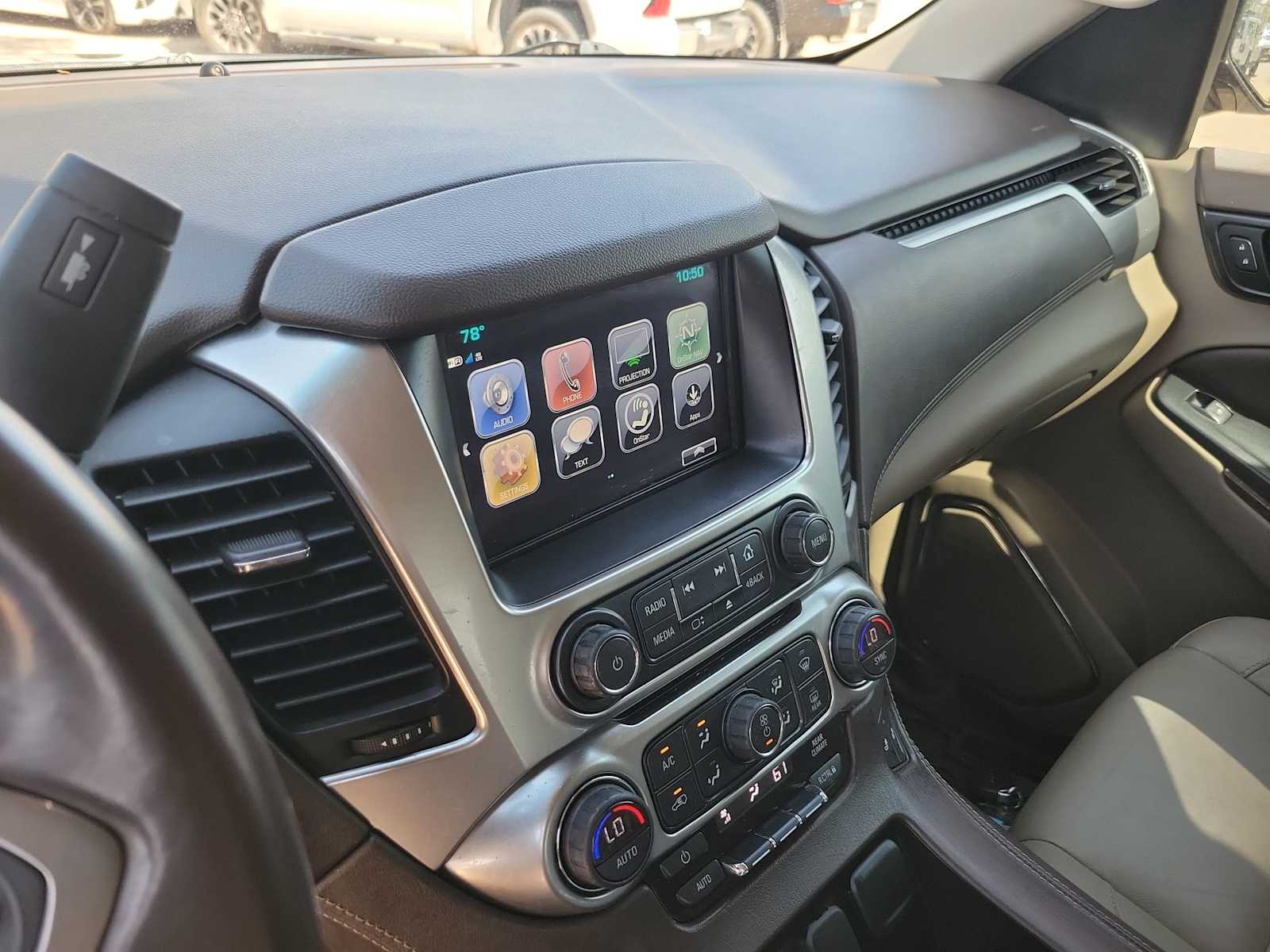 Thumbnail: 2019 Chevrolet Tahoe - 20